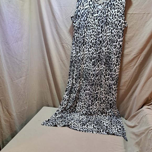 Woman's long summer dress leopard print - Picture 5 of 9